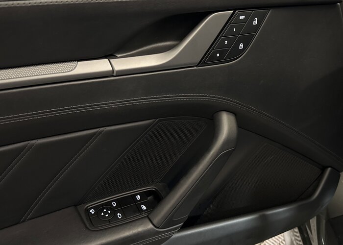 PORSCHE 911 2023 — imagine 39