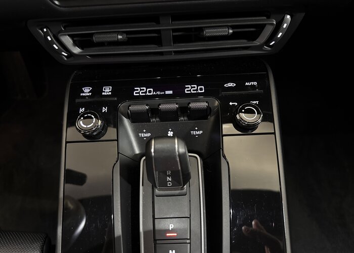 PORSCHE 911 2023 — imagine 43