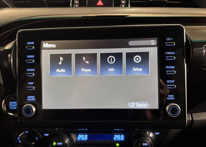 TOYOTA Hilux 2023 — imagine 41