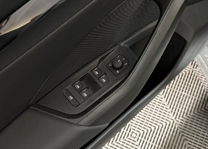 SKODA Octavia 2024 — imagine 13