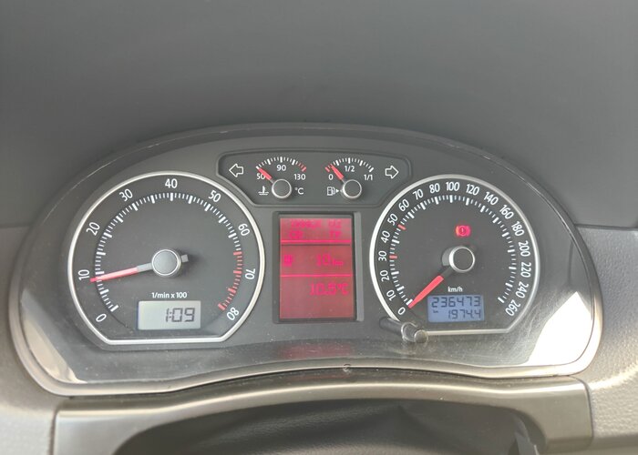 VOLKSWAGEN Polo 2006 — imagine 27