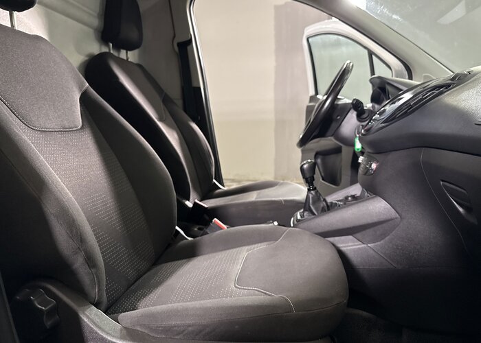 FORD Transit Courier 2020 — imagine 10