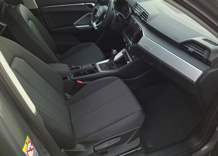 Audi Q3 2024 benzină, 29.900 € — imagine 88
