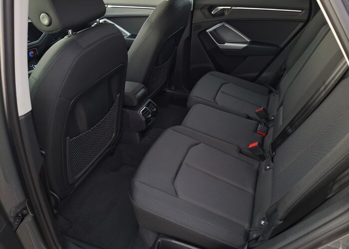 Audi Q3 2024 benzină, 29.900 € — imagine 92