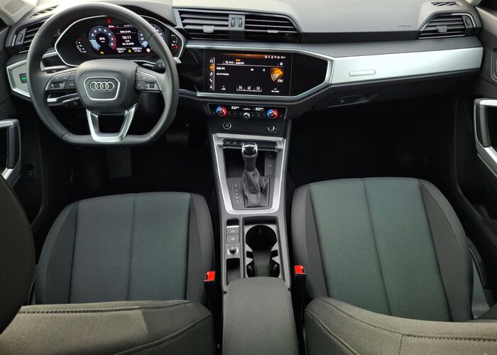 Audi Q3 2024 benzină, 29.900 € — imagine 93