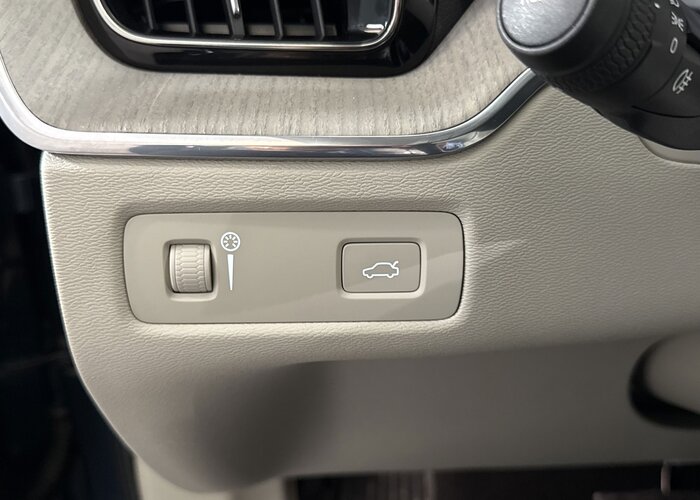 VOLVO XC60 2021 — imagine 15