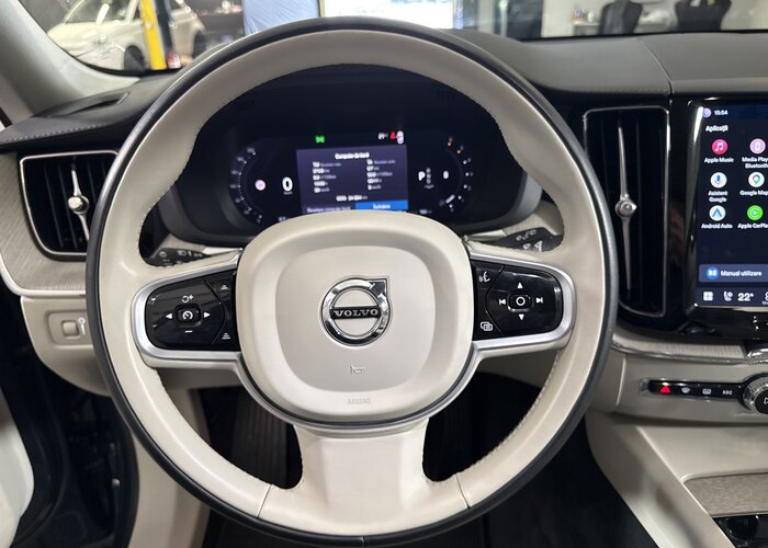 VOLVO XC60 2021 — imagine 16