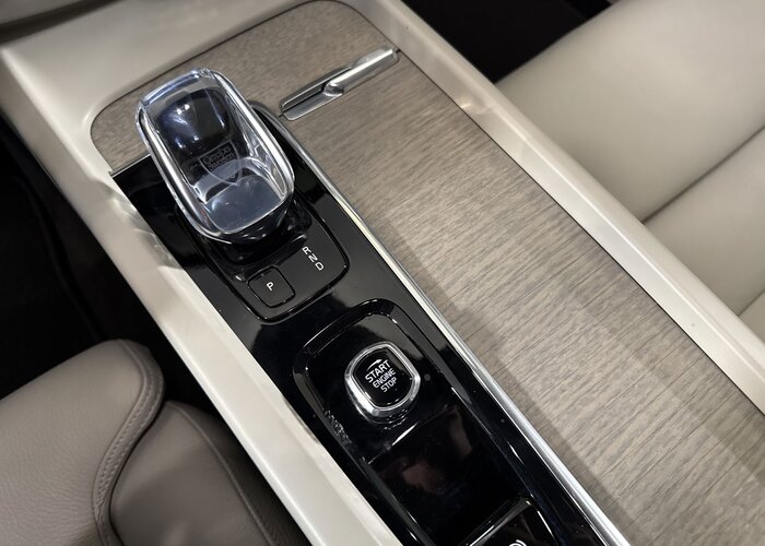 VOLVO XC60 2021 — imagine 17